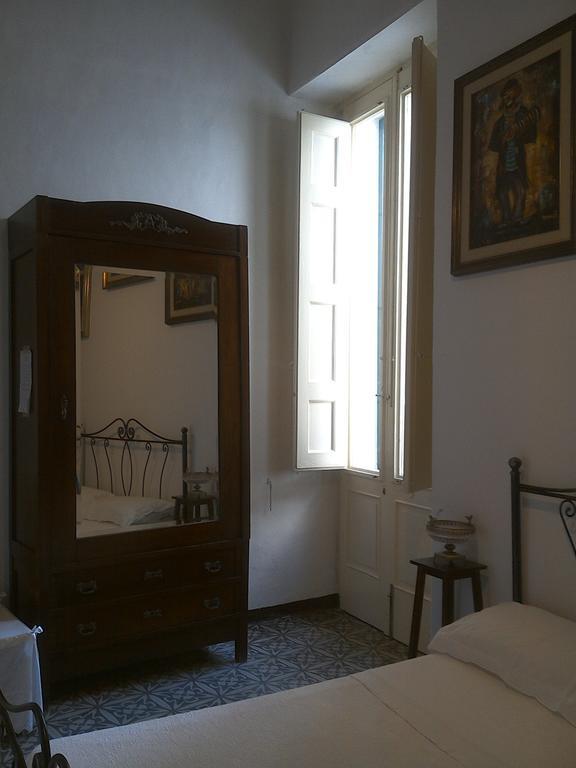 B&B Palazzo Antonelli Монополи Номер фото