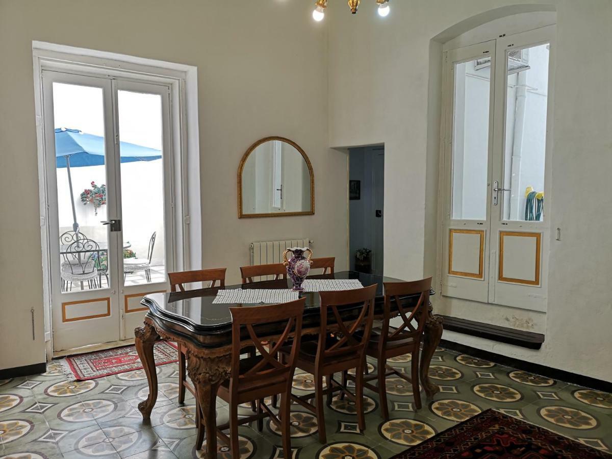 B&B Palazzo Antonelli Монополи Экстерьер фото
